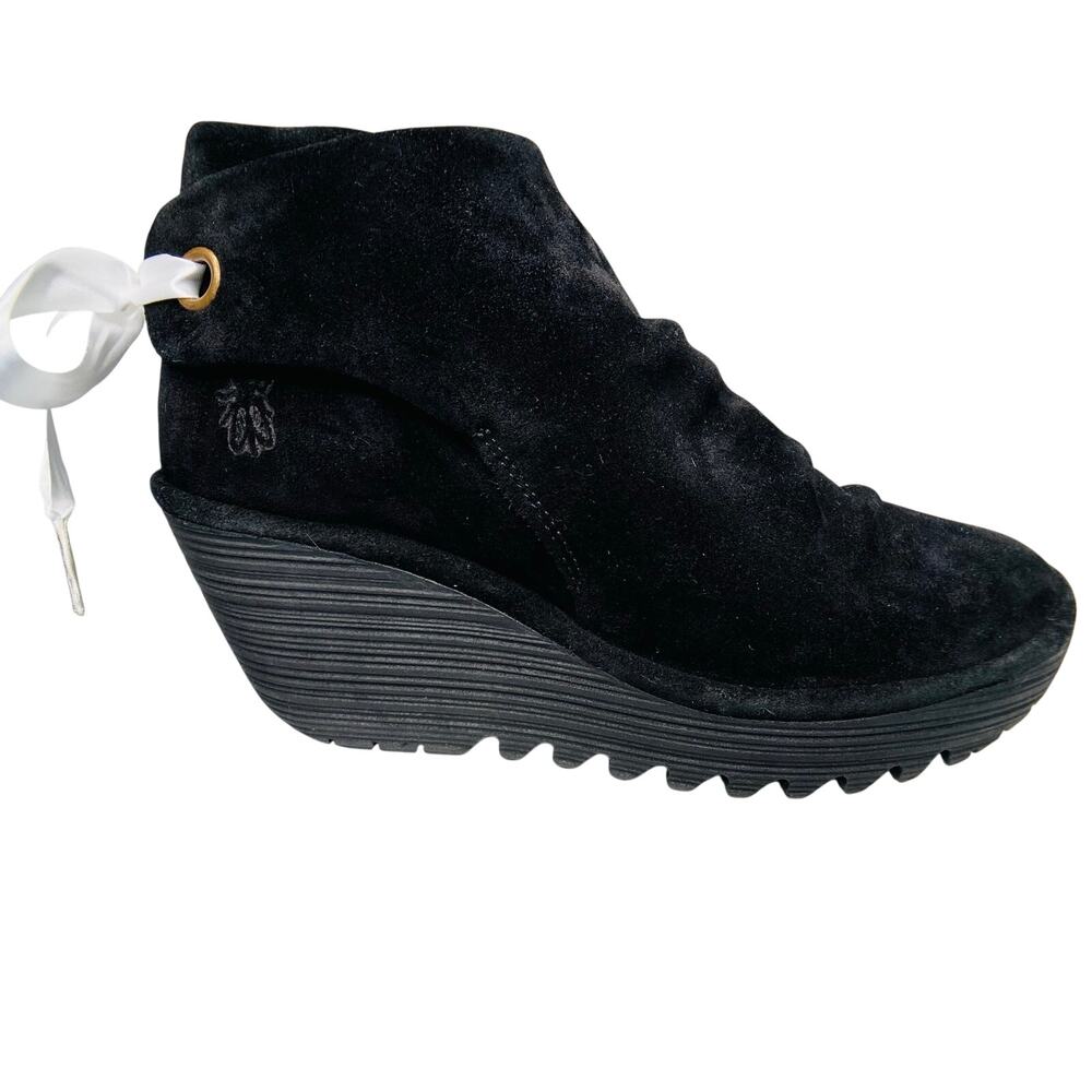 Fly London Wedge Ankle Booties Sz 38 EU 7.5-8 US Black Suede